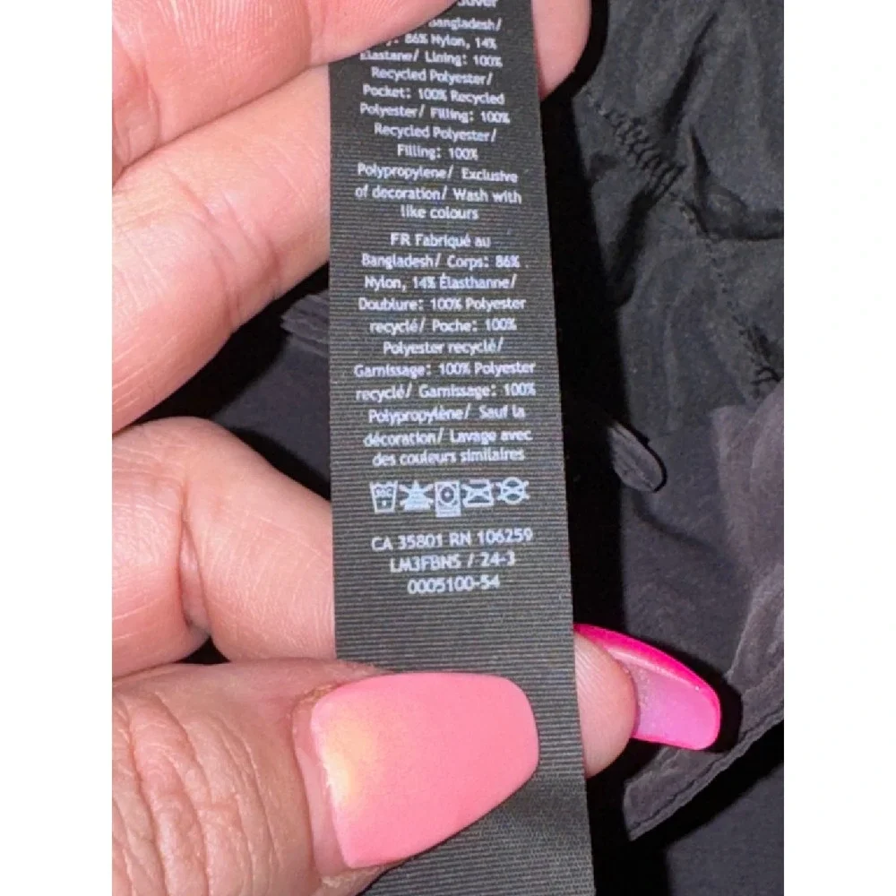 Lululemon Insulated Coachs Jacket
Black‎ M3FBNS Size XS coat MSRP $198 - Picture 5 of 7